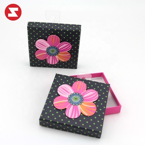 Caja <span class=keywords><strong>de</strong></span> papel <span class=keywords><strong>para</strong></span> pastel <span class=keywords><strong>de</strong></span> comida <span class=keywords><strong>de</strong></span> <span class=keywords><strong>San</strong></span> Valentín, estampado dulce - Product Image 1