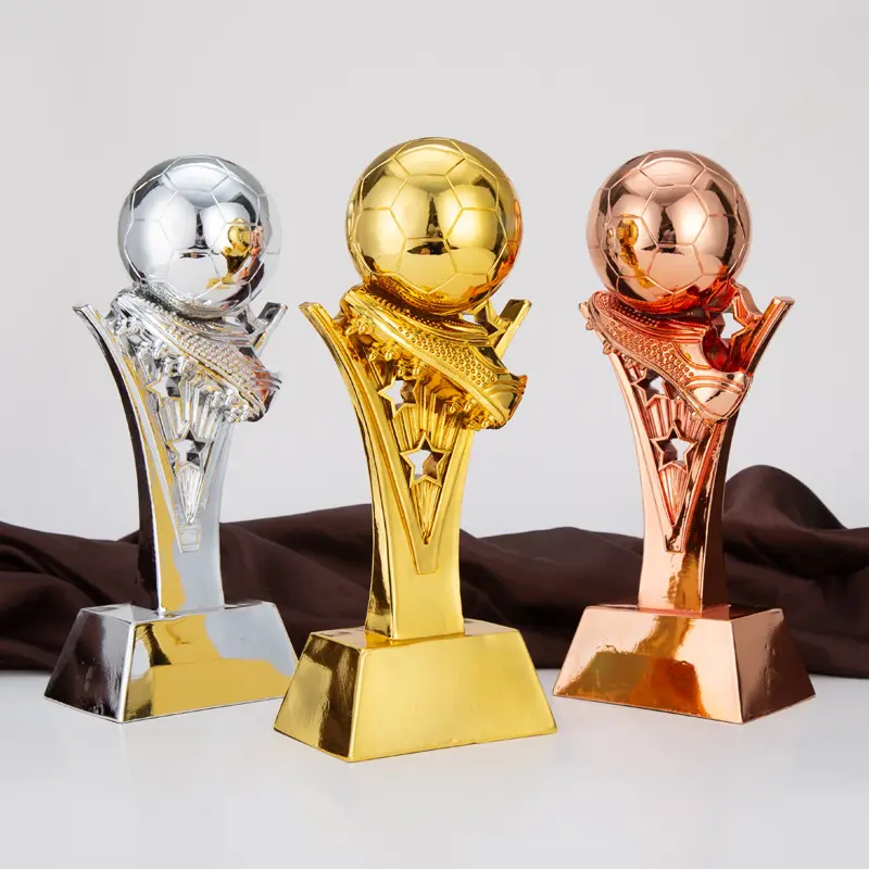 Custom Merk Golf Trofeeën Hars Award Voetbal Trofee Huisdecoratie Hars Sport Voetbal Trofee Beeldje Goud 500 Stuks Yx