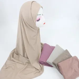イスラム教徒の女性のための新しいデザイン12色ストレッチリブ付きジャージーヒジャーブニットコットンストライプターバンヘッドスカーフ