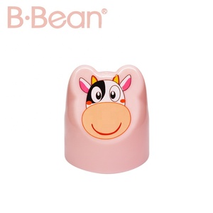 Biberón <span class=keywords><strong>de</strong></span> Cuello Regular <span class=keywords><strong>de</strong></span> Alta Calidad con Forma <span class=keywords><strong>de</strong></span> <span class=keywords><strong>Vaca</strong></span>, Asa <span class=keywords><strong>de</strong></span> Plástico, PP <span class=keywords><strong>de</strong></span> Grado Alimenticio, Libre <span class=keywords><strong>de</strong></span> BPA - Product Image 4