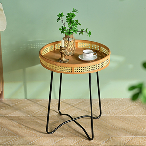 Table basse en bambou et rotin tressé, style campagnard français, artisanale, décorative, durable, pour salon, avec pieds en métal - Product Image 2