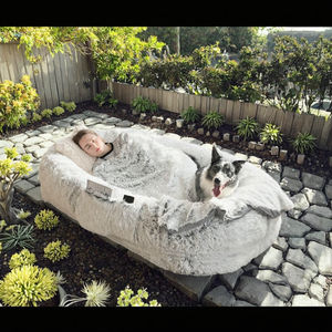 Luxus Mode Solid Pattern Moderner Stil Riesige Große Riesige Plüsch Baumwolle Boucle Tragbares Hunde bett Menschliche Größe In Karton verpackt - Product Image 3