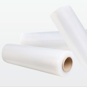 17 마이크론 식품 등급 HDPE 핸드 스트레치 필름 팔레트 랩 롤 산업용 투명 스트레치 필름 포장 중국 제조업체 - Product Image 1