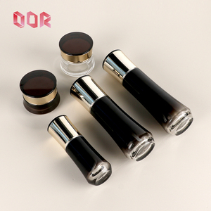 Luxury Customized Skincare Product <b>Set</b> Bottles Customized Black Glossy Finish Cosmetics Container Empty With Pump Cap Dropper - Product Image 3