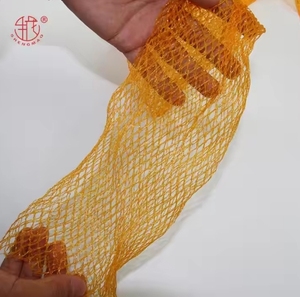 Máquinas de sellado de frutas y verduras de HDPE verde Bolsa de red de malla para un embalaje eficiente - Product Image 2