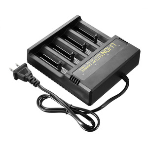 Cargador de batería de litio, 4 ranuras, 18650, 26650, carga rápida, parada automática para baterías de linterna - Product Image 4