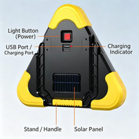 M4 Notfall-Beleuchtungsdreieck Wiederaufladbare Batterie Solarbetrieben Hochintensives Prismatisches Reflektierendes PVC-Material für Autobahneinsatz