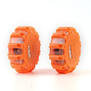 Venta al por mayor Tipo de batería USB Recargable Led Carretera Bengalas Seguridad Estroboscópico Intermitente Tráfico LED Advertencia Emergencia Flare Light V16 - Product Image 6