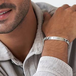 <span class=keywords><strong>Bracelet</strong></span> de bijouterie avec nom personnalisé Bijouterie en acier inoxydable Bijouterie <span class=keywords><strong>Bts</strong></span> en argent mat 18 carats <span class=keywords><strong>Bracelet</strong></span> de chaîne gourmette personnalisé pour homme - Product Image 4