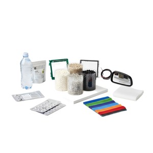 Custom Pet Color Masterbatch JZC 88888 For Beverage Bottles Food Packaging Textiles Automotive Parts - Product Image 2