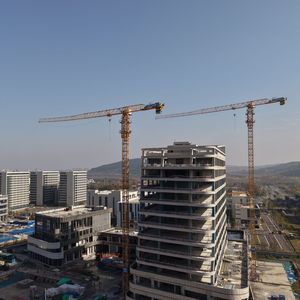 <span class=keywords><strong>Crane</strong></span> Menara Self-elevating Flat Top DAHAN 12 16 18 Ton yang Dapat Disesuaikan, Momen Angkat Terukur 315t.m, Rentang Angkat 7527 30m-75m, Motor CE - Product Image 4