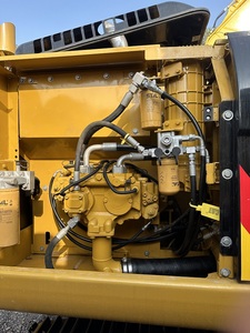 Potente Excavadora de Cadenas CAT 323 Usada con Motor CAT Original - Rendimiento Confiable - Product Image 6