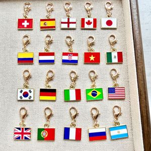 Porte-clés en métal émaillé avec drapeau national, breloques DIY pour bracelet, breloques pour la fabrication de bijoux, pendentif porte-clés drapeau de pays - Product Image 6