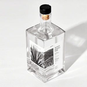 250 ml 500 ml 750 ml botellas <span class=keywords><strong>de</strong></span> vino <span class=keywords><strong>de</strong></span> cristal <span class=keywords><strong>de</strong></span> piedra volcánica hueca cuadrada para licores-Vodka Gin Sherry con tapas - Product Image 2