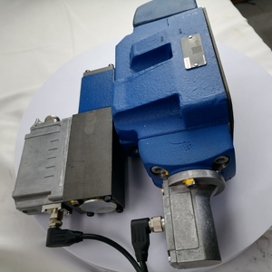 ระบบควบคุมทิศทางแบบสัดส่วน R901503669 4WRLE25V370M-42 MXY 24A1 - Product Image 4