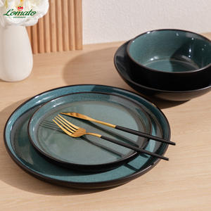 Stock ! LOMATO Ensemble de vaisselle en porcelaine blanche moderne et écologique 4 pièces, assiettes durables et polies pour événements gastronomiques, mariages - Product Image 4