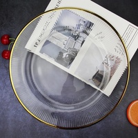 Assiettes de service en verre motif rayon classique de 13 pouces, prix de gros, sous-assiettes pour dîners et banquets de mariage