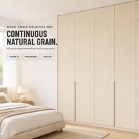 Panneau de fibres à densité moyenne en mélamine à grain de bois 1220 * 2440 mm, panneau de fibres écologique pour armoires et placards