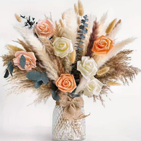 Panier de fleurs séchées de lavande et de roses avec coupe à champagne, idéal pour la décoration du salon, de la chambre et pour la Saint-Valentin ou les mariages