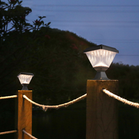 Lampadaire LED à énergie solaire Lumière de pilier de porte de jardin extérieure avec indice IP65