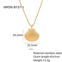 Ensemble de colliers européens américains New Ocean Shell Pearl Titanium Steel Combinaison polyvalente d'ensembles de bijoux à la mode en acier inoxydable