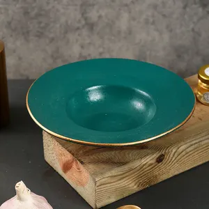 Prato de sopa de cerâmica de cor verde luxuosa para restaurantes, conjunto de pratos de sopa com borda dourada exclusiva estilo francês