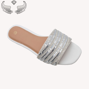 Sandales et pantoufles d'été respirantes pour femmes, légères, confortables et durables, haute qualité, faible MOQ pour essai - Product Image 2