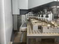 Machine de débavurage CNC 8 axes BT40 pour robinets de baignoire, vitesse de broche 6000 tr/min, précision 0,001 mm, multifonctionnelle