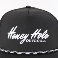 Casquettes de golf à 5 panneaux avec logo brodé personnalisé, nouvelle conception, vente en gros, trous perforés au laser, nylon respirant à séchage rapide pour l'extérieur
