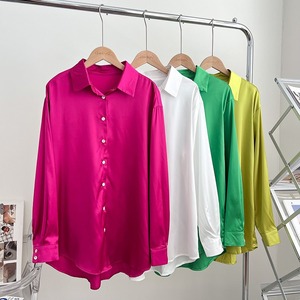 Chemisier Original Décontracté et Polyvalent <span class=keywords><strong>en</strong></span> <span class=keywords><strong>Satin</strong></span> à Col Polo, à Boutonnage Simple, à Manches Longues et de Coupe Irrégulière, Idéal pour <span class=keywords><strong>Femme</strong></span> <span class=keywords><strong>en</strong></span> Automne - Product Image 1