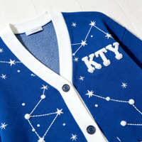 Pull en tricot pour femme de haute qualité, logo personnalisé, broderie en chenille, fabrication directe d'usine, cardigan bleu d'hiver