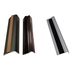 Misumi Tùy Chỉnh Balco Giá Rẻ LED Ánh Sáng Sáng Bước Cạnh <span class=keywords><strong>Trim</strong></span> Kim Loại Cầu Thang Mũi <span class=keywords><strong>Laminate</strong></span> Sàn Chống Trượt Cầu Thang Nosing - Product Image 4