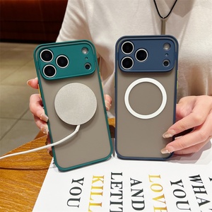 Fundas Magnéticas Translúcidas Antichoque con Efecto Ahumado para iPhone 17 Pro Max 16 15 14 13 12 11 Plus - Product Image 2