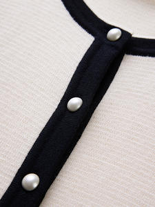 <span class=keywords><strong>Abrigo</strong></span> de cárdigan de lana fina <span class=keywords><strong>beige</strong></span> clásico para mujer Bio-Degradable con manejo de estampado de Desaparición - Product Image 3