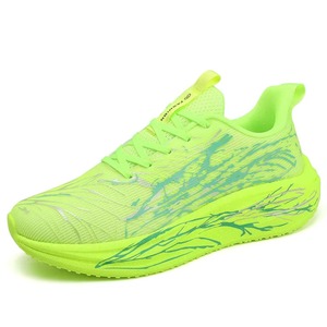 Nouvelles Baskets Décontractées Blanches en Maille Tendance 2026 pour Hommes – Respirantes et Légères, Idéales pour la Course et la Marche - Product Image 2