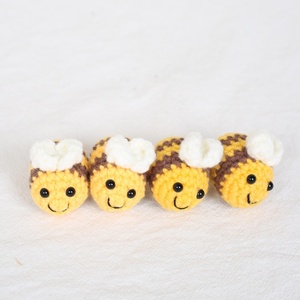 Al por mayor Llavero colgante de abeja de ganchillo 3D amarillo, muñeco de animal de juguete hecho a mano para coche, bolso y niñas - Product Image 4