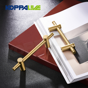 درج ذهبي فاخر قابل للتعديل بشكل عام بمقبض نحاسي طويل من Koppalive يسحب الأثاث