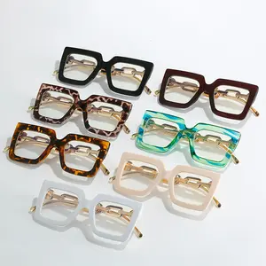 Nouvelles <span class=keywords><strong>lunettes</strong></span> optiques avec <span class=keywords><strong>chaîne</strong></span> en métal, monture <span class=keywords><strong>tendance</strong></span> pour femmes, monture de couleur, vente en gros, <span class=keywords><strong>2022</strong></span> - Product Image 1
