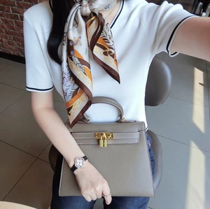 Écharpe en soie 100% Premium Sense 70*70CM, foulards carrés musulmans avec imprimé fleur de camélia pour femmes, écharpe carrée en soie de mûrier - Product Image 4