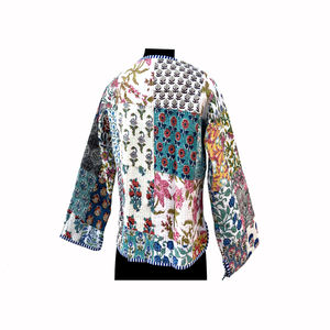Chaqueta de Forro Polar de Algodón Reversible y Transpirable con Estampado Étnico Bohemio para Mujer, Chaqueta Corta de Invierno con Estampado Floral, Precio al por Mayor - Product Image 4