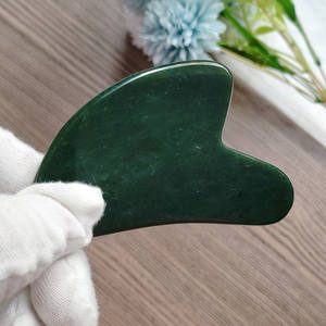 Di alta qualità di nefrite verde cosmica giada viso Gua Sha strumento di pietra scolpire massaggio per l'applicazione del viso - Product Image 4