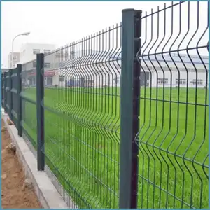 Yüksek güvenlik yeşil PVC toz kaplı 3D kavisli bükme kaynaklı tel örgü çit