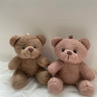 Ours en peluche court assis, pouces, poupée en peluche, sac suspendu, décoration de boîte-cadeau de mariage, poupée