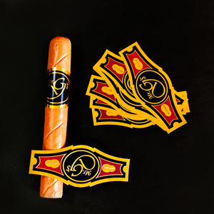 Etiqueta Adhesiva de Vinilo con Logotipo Personalizado, Estampado en Relieve con Lámina Dorada de Lujo para Cigarros y Vino, Impresión en Caliente - Product Image 4