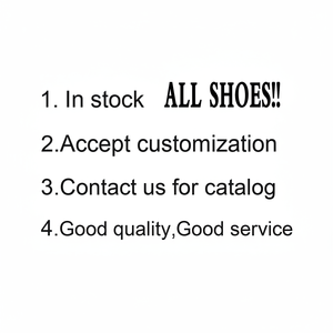 Chaussures de football rétro pour hommes, crampons de football classiques pour l'entraînement en plein air, les matchs et les vêtements décontractés - Product Image 1