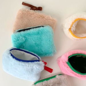 Tas Kosmetik Mini Multiwarna dengan Ritsleting, Organizer Persegi Kecil dari Bahan Plush untuk Siswa, Dompet Koin dengan Motif Huruf untuk Hadiah Promosi - Product Image 1