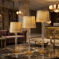 Neue Hochzeitstisch-Dekoration Goldener Kerzenständer 3-teiliges Set Champagner-Kristall-Kerzenhalter