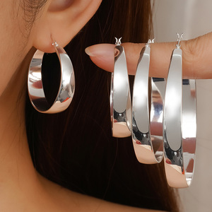 Quake E-commerce Western Brass Quality Circle Round Gold <strong>Silver</strong> Geometric <strong>Chunky</strong> Big Blank Shiny <strong>Hoops</strong> 8mm Wide Earring Jewelry - Product Image 1