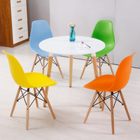 Offre Spéciale petite table à manger moderne ensemble 4 chaises Table à manger ronde bon marché avec 4 chaises pour restaurant