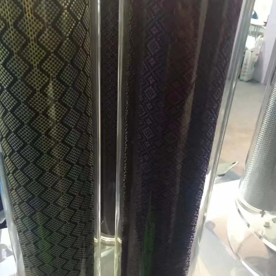 3k 200gsm serat karbon pregeg kain kain dengan epoxy resin produsen